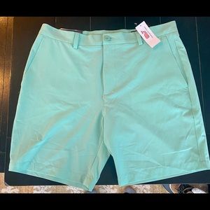 Vineyard Vines Classics Fit 8” Breaker Short